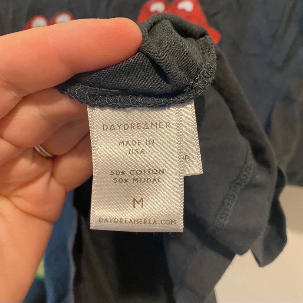 Free People daydreamer Rolling Stones 12 Tongues Black Boyfriend Tee - Picture 6 of 10